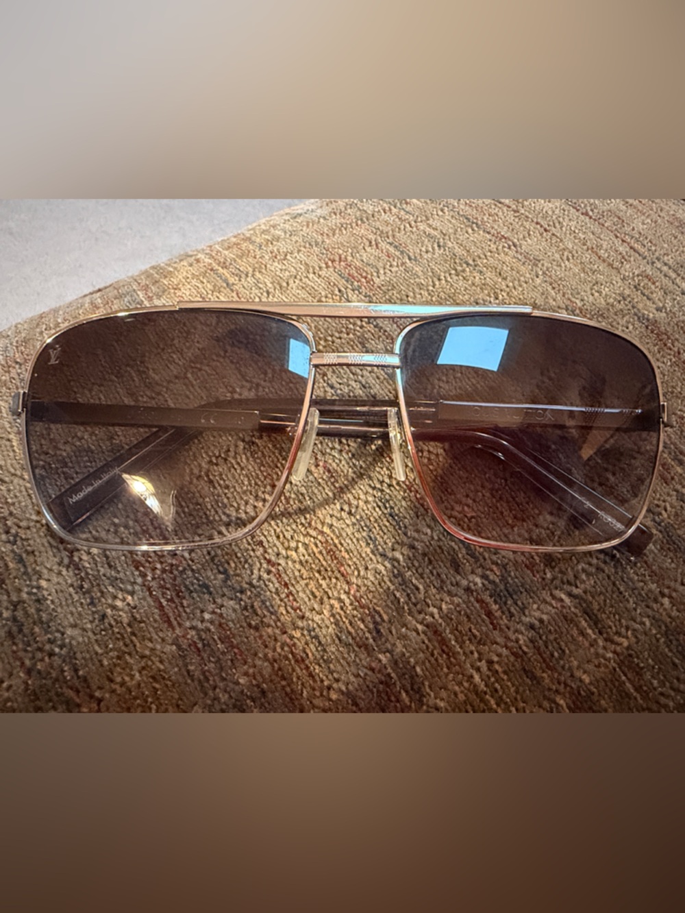 Men’s Louis Vuitton Square Aviator Sunglasses Z026OU Style # Silver